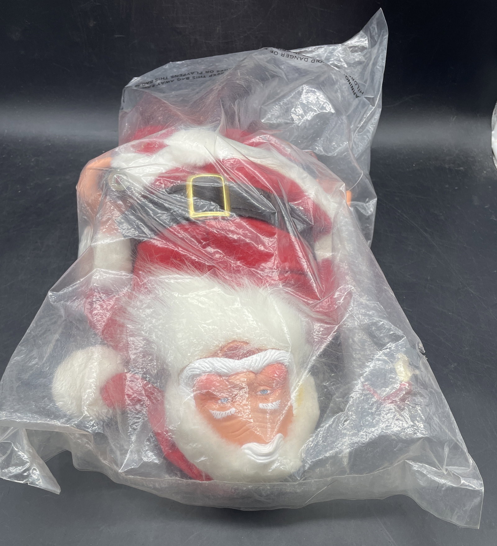 New Old Stock Collector Club Coca Cola Santa Claus Doll - 3
