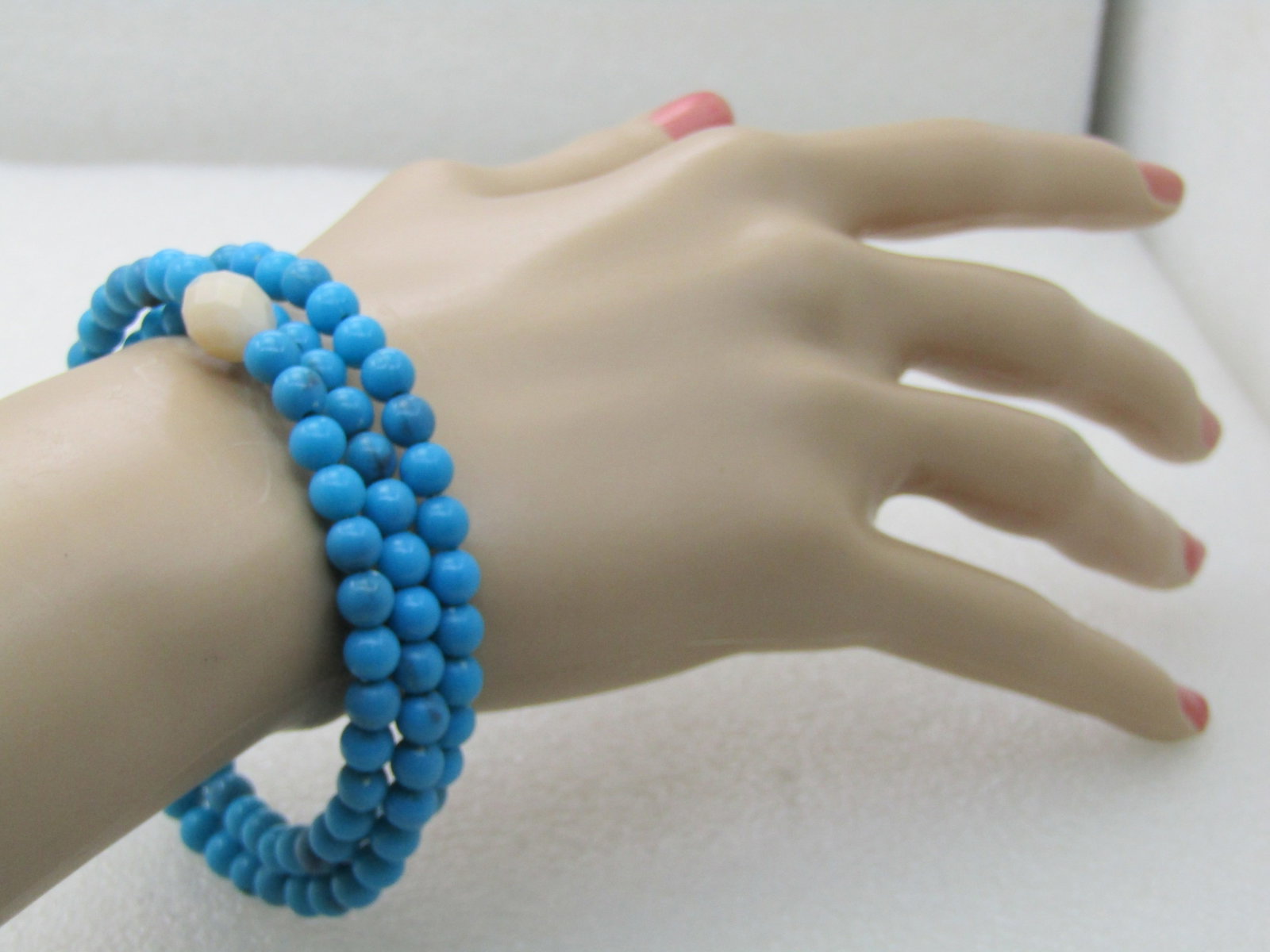 Vintage Turquoise Blue & White Beaded Coiled Bracelet, 7.75" - 4