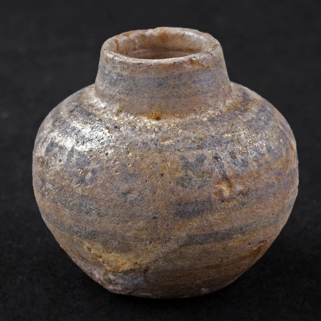Tiny 15th/16th Thai Ceramic Pot - 4