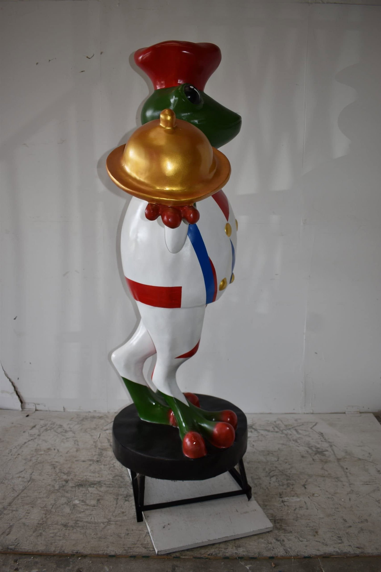 Giant Frog Chef Made of Resin Good for Outdoors Size: 41" x 30" x 70"H - 7