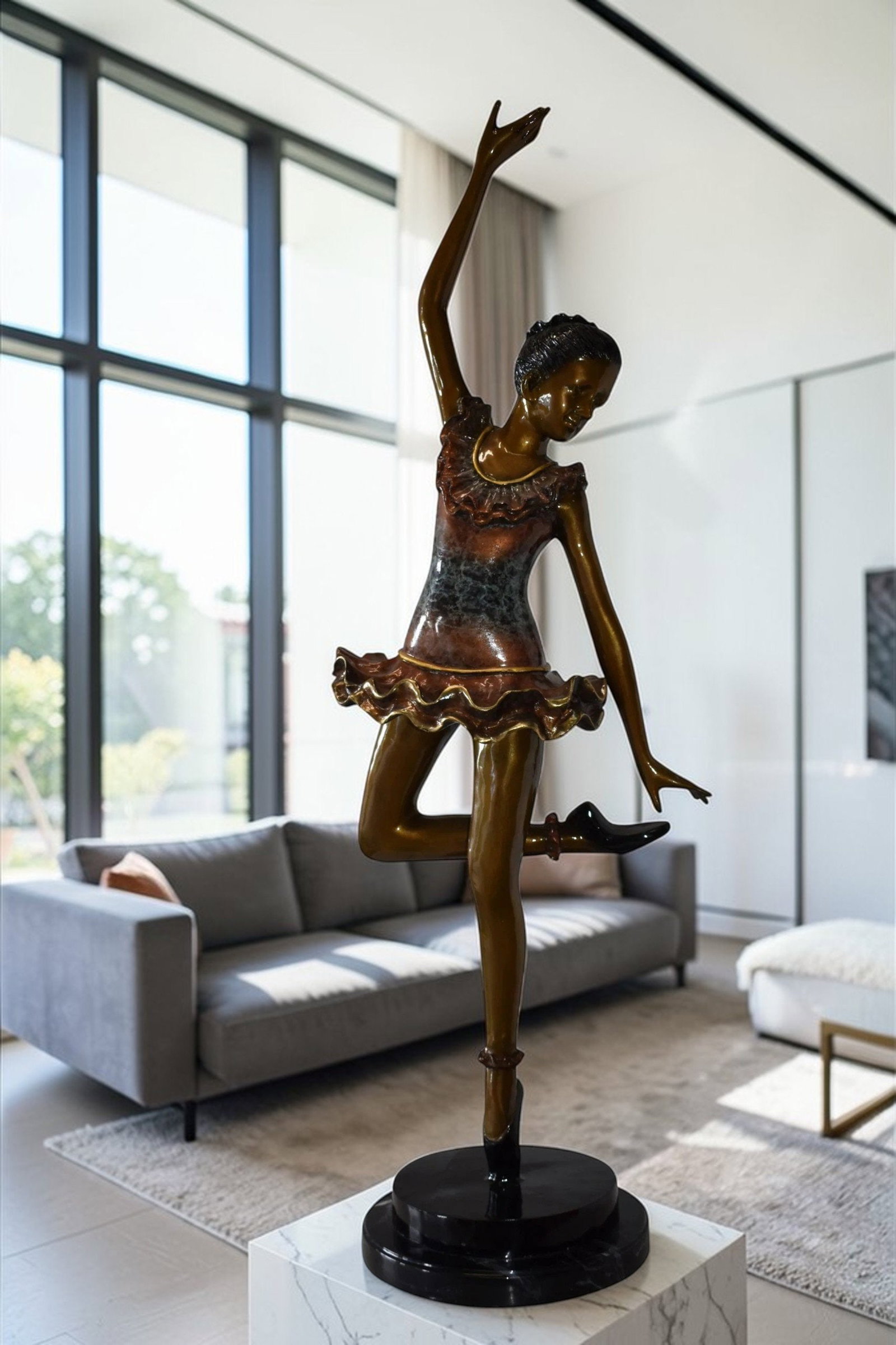 Ballet Dancer Ballerina on her Tippy Toes Bronze Statue - 3