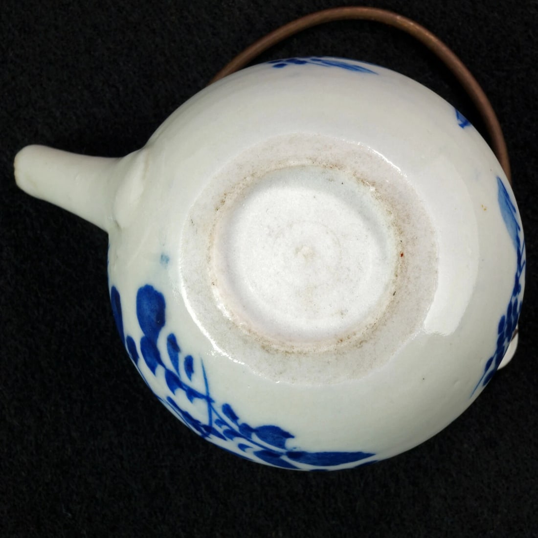 Miniature Japanese Porcelain Teapot with Bird Design Early 20th Century - 9