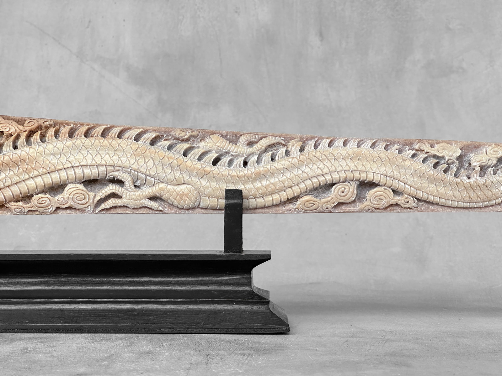 Impressive engraved swordfish rostrum - Dragon Phoenix motif - 8