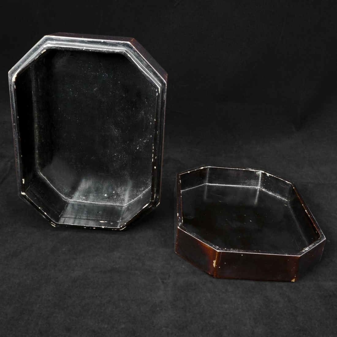 Chinese Lacquer Box with Inlays late 19th C - 8