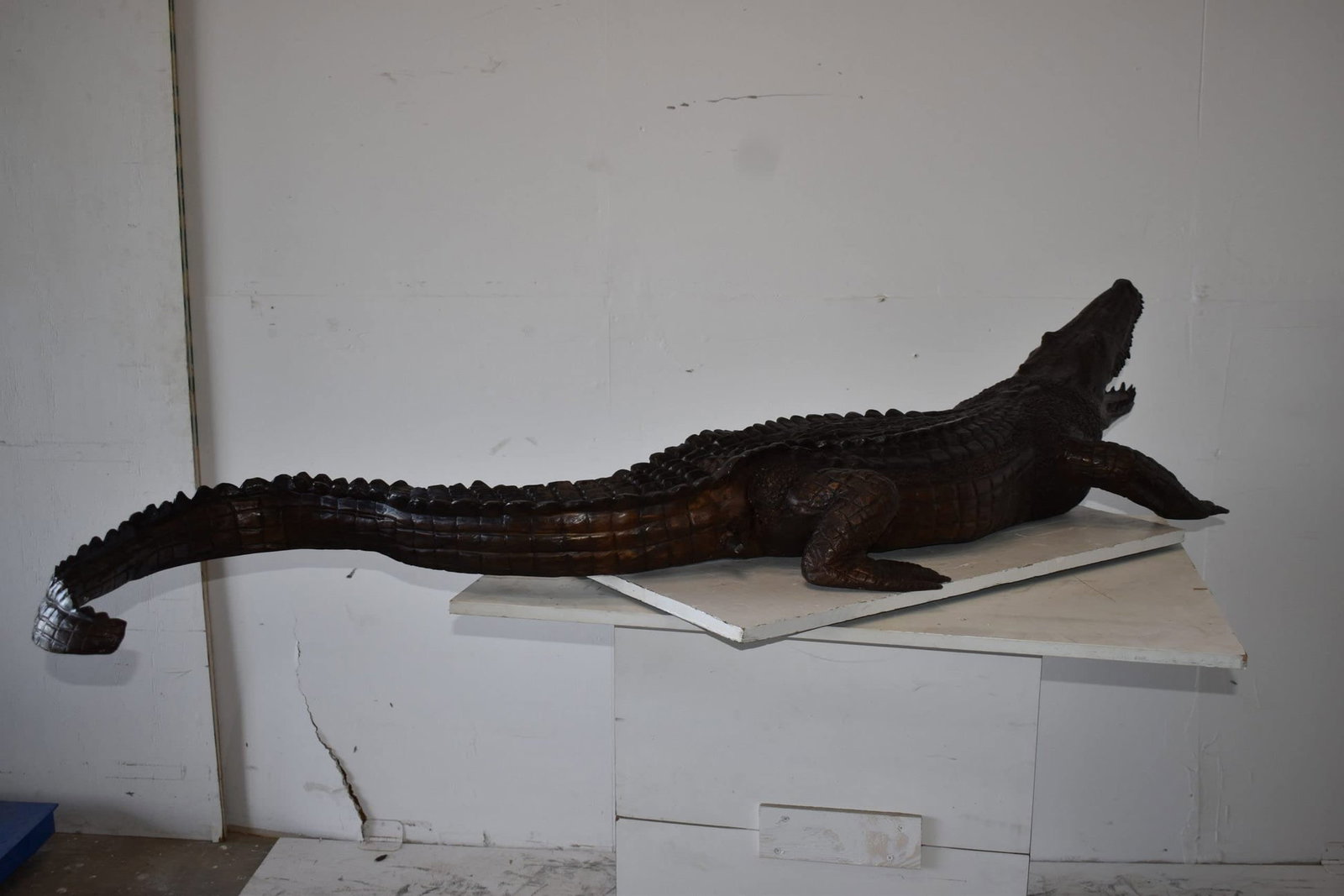 Large Crocodile Looking for His Prey Bronze Fountain Size: 78" x 24" x 14"H - 8