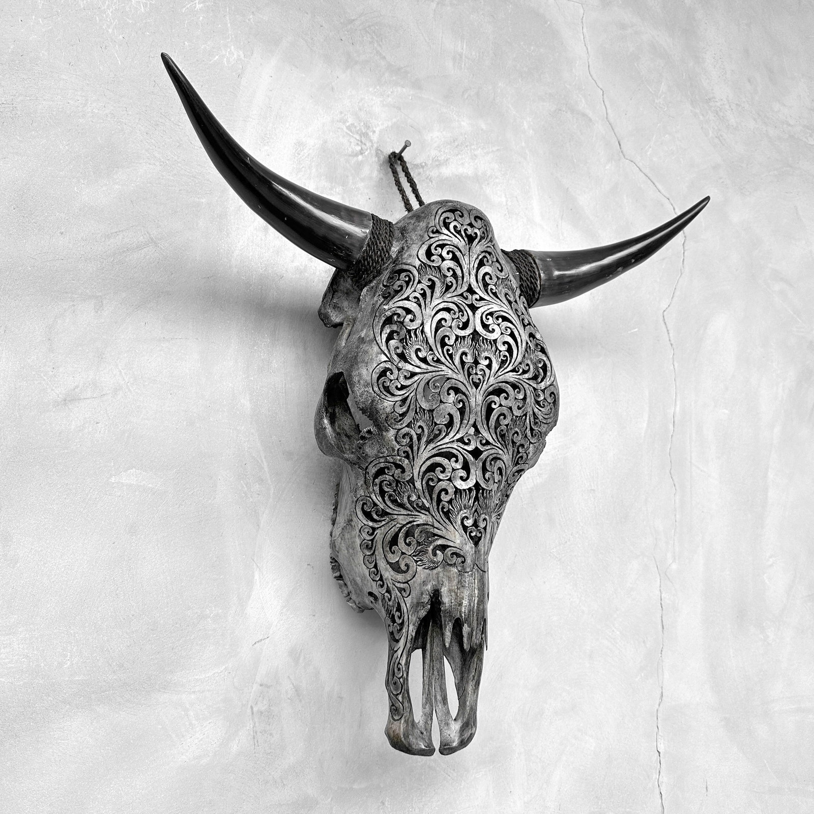 Grey bull's skull - Traditional Balinese motif - 7