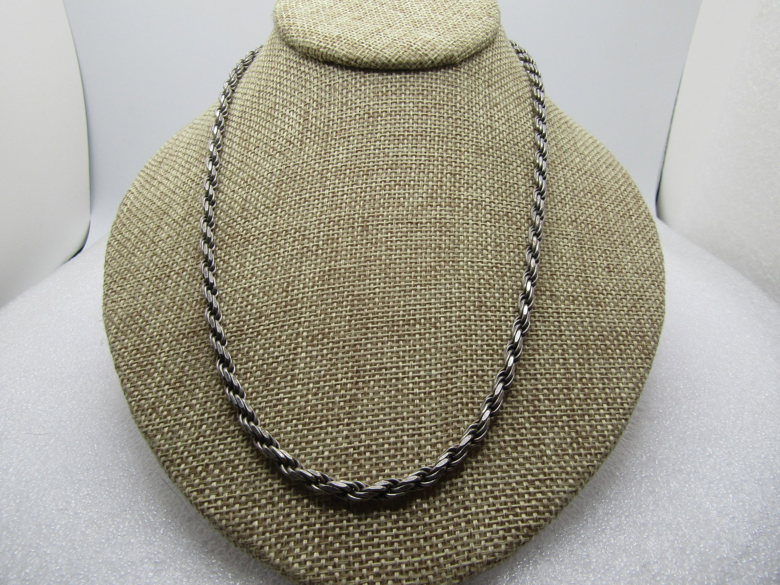 Vintage Sterling 4mm Rope Chain Necklace, 28", Signed T, Solid, 1980's, Unisex,: Title: Vintage Sterling 4mm Rope Chain Necklace, 28", Signed T, Solid, 1980's, Unisex, Description: Vintage Stering 4mm Rope Chain Necklace, 28", Solid, Signed T, 1980's. Unisex. This is 4mm wide