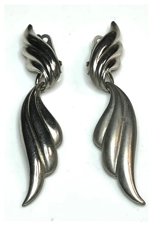 Vintage Sterling Silver Glamourous Estate Twisted Scalloped Clip Earrings - 2