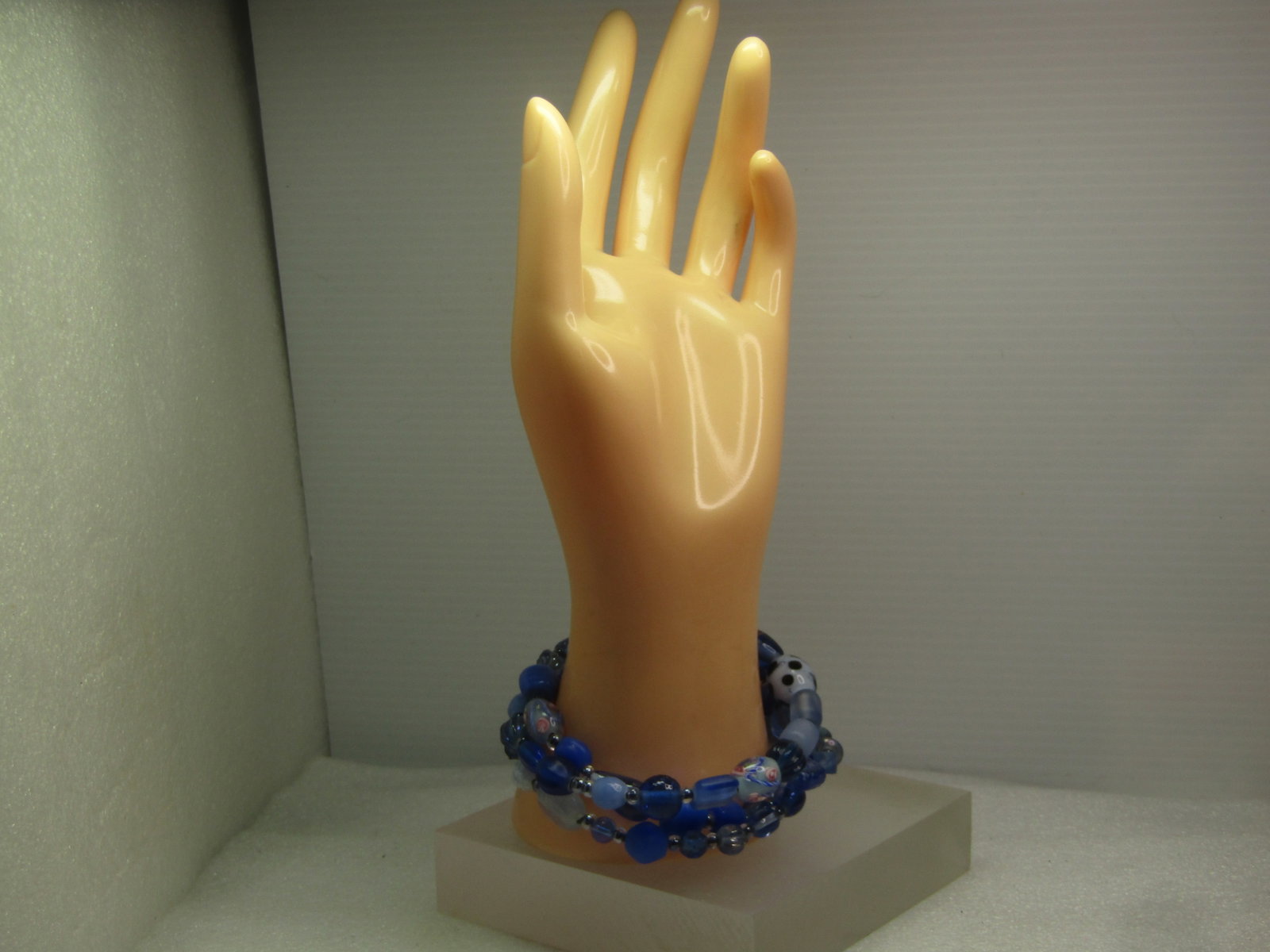 Vintage Coiled Blue Glass Mixed Beaded Bracelet, Adjusts to Most Sizes, 1990's - 7