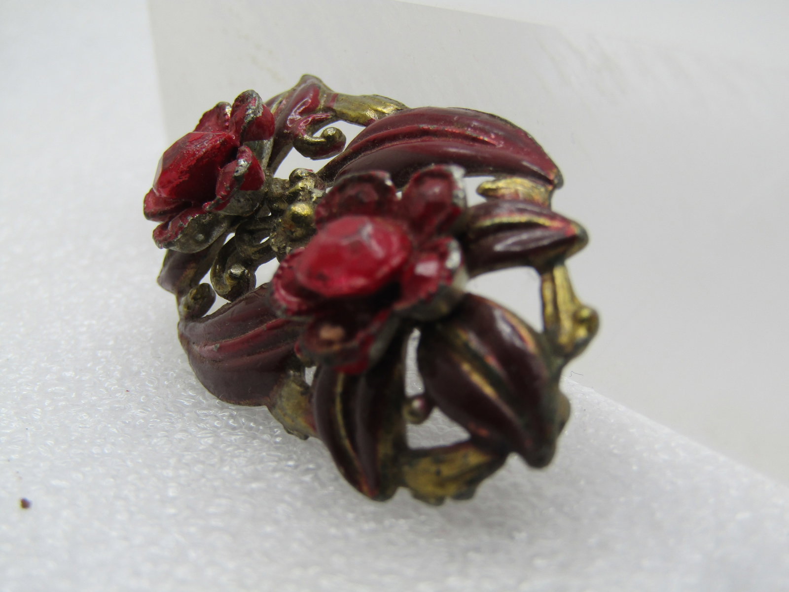 Antique Red Enameled Floral Brooch, with Rhinestones, C-Clasp, 1800's-1910 - 2