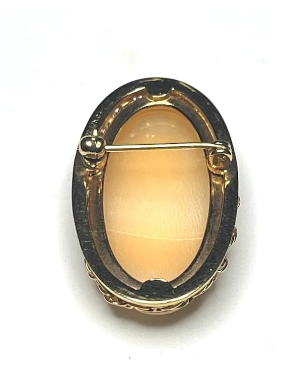 Vintage Oval Shell 12k GP Cameo Brooch/Pin - 8