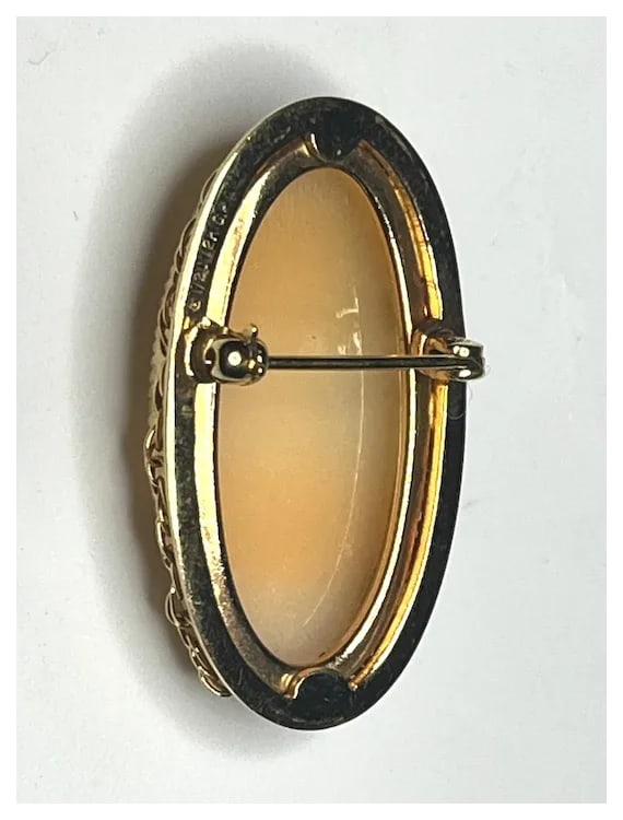 Vintage Oval Shell 12k GP Cameo Brooch/Pin - 9