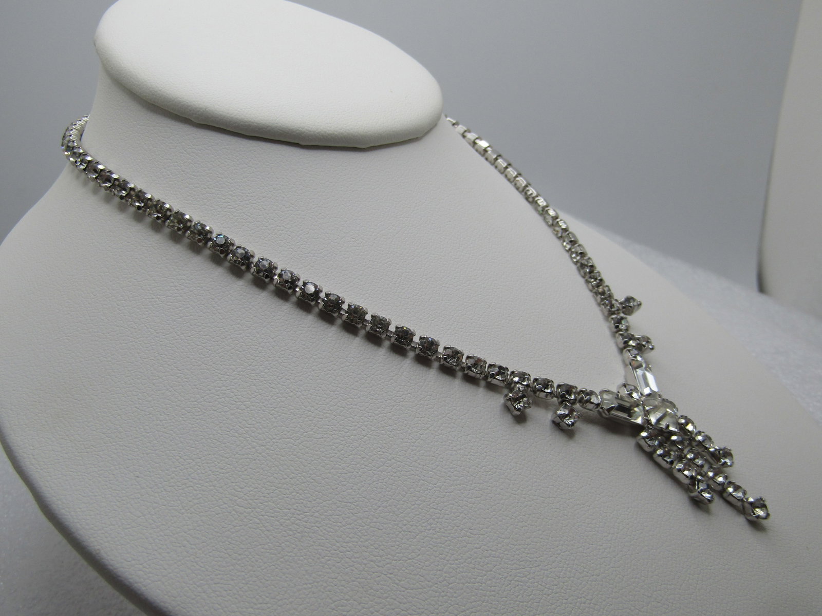 Vintage Clear Glass Rhinestone Necklace, 14.5", Flip Clasp, 1960's-1980's - 3