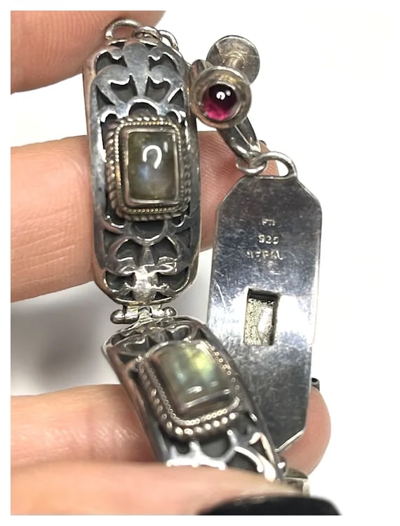 Estate Sterling Silver Nepal Labradorite Garnet Link Bracelet - 6