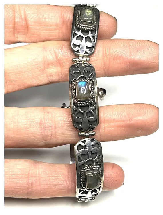 Estate Sterling Silver Nepal Labradorite Garnet Link Bracelet - 7