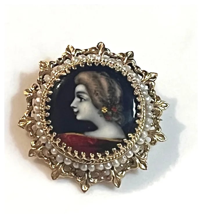 Exquisite Vintage 14k Limoges France Hand Painted Cameo with Seed Pearls - 4