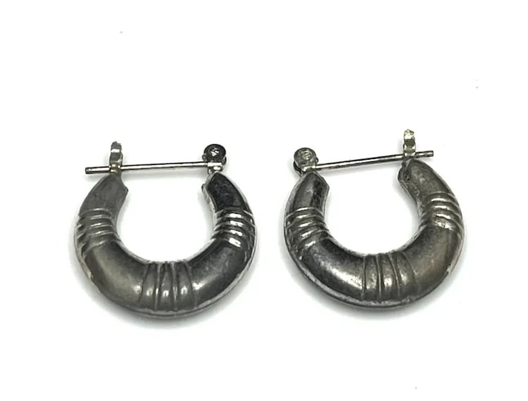 Vintage Sterling Silver Puffy Hoop Earring - 3