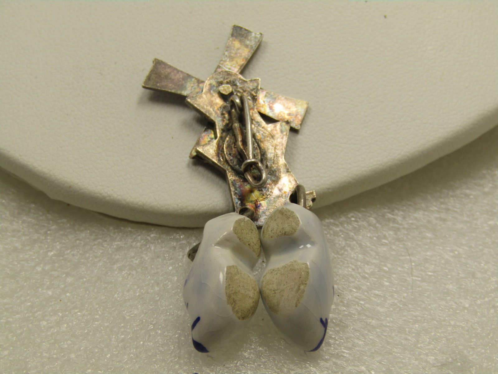Vintage Sterling Dutch Windmill Blue Delft Shoes Brooch, 1960's - 4