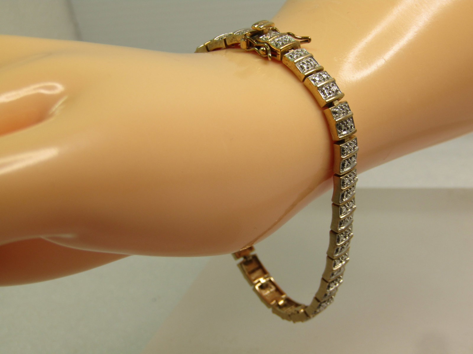 Vintage Sterling Gold Over Bracelet, Diamond Ilussion, 7.5", 1980's, Signed R. - 4