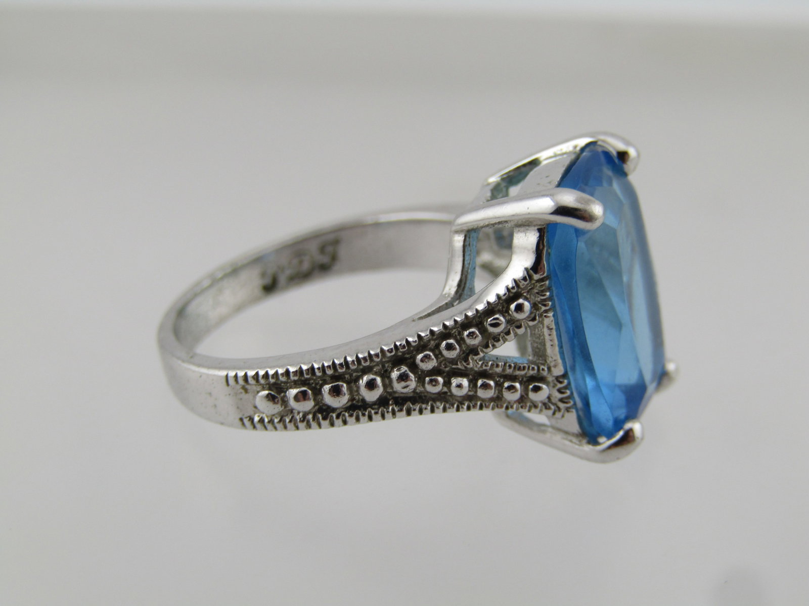 Silver Tone Blue Stone Ring, Sz. 6. 1990's - 6