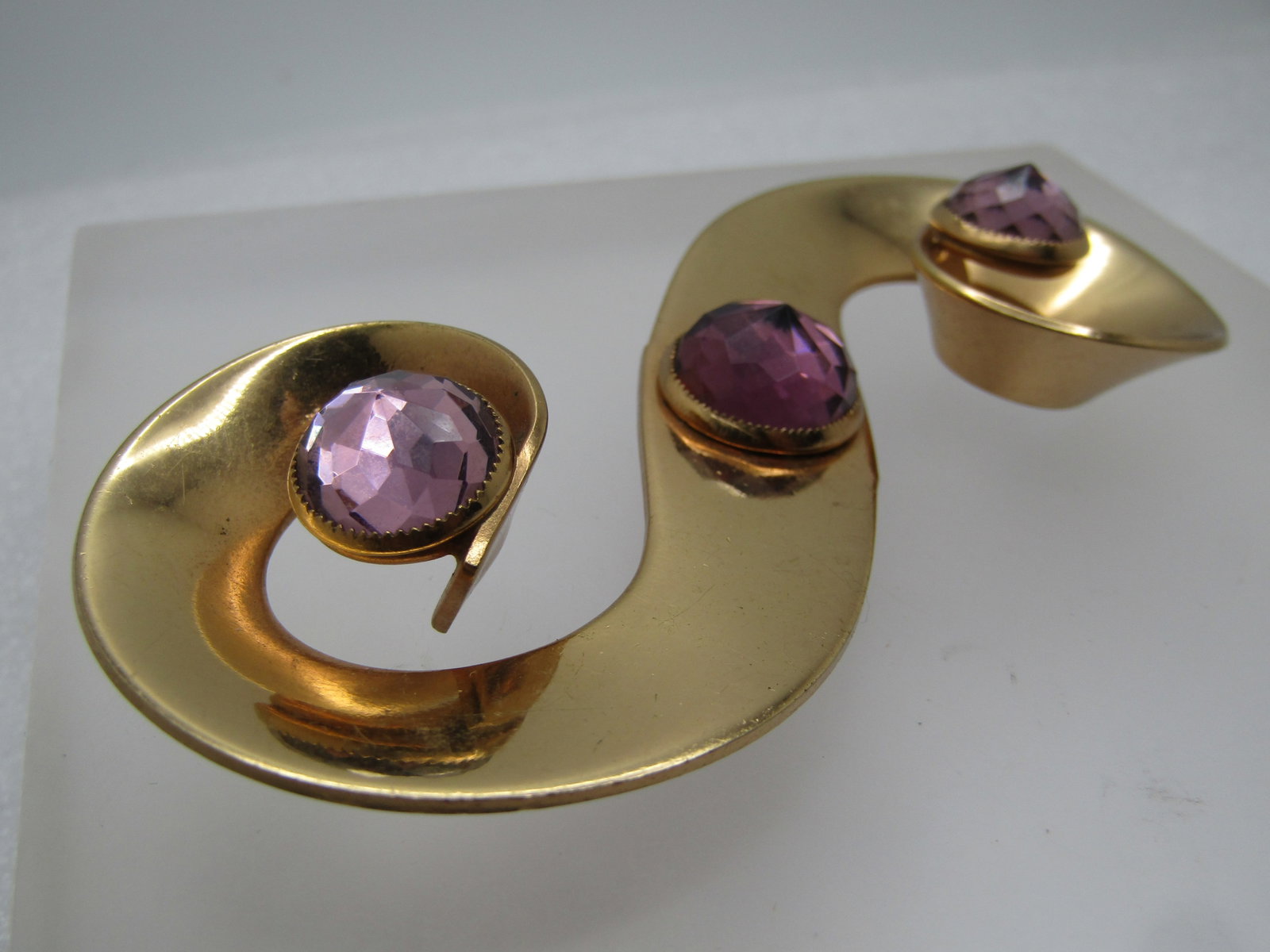 Vintage Curved and Curled Brooch, Purple Glass Stones, Large S, 1960's - 5