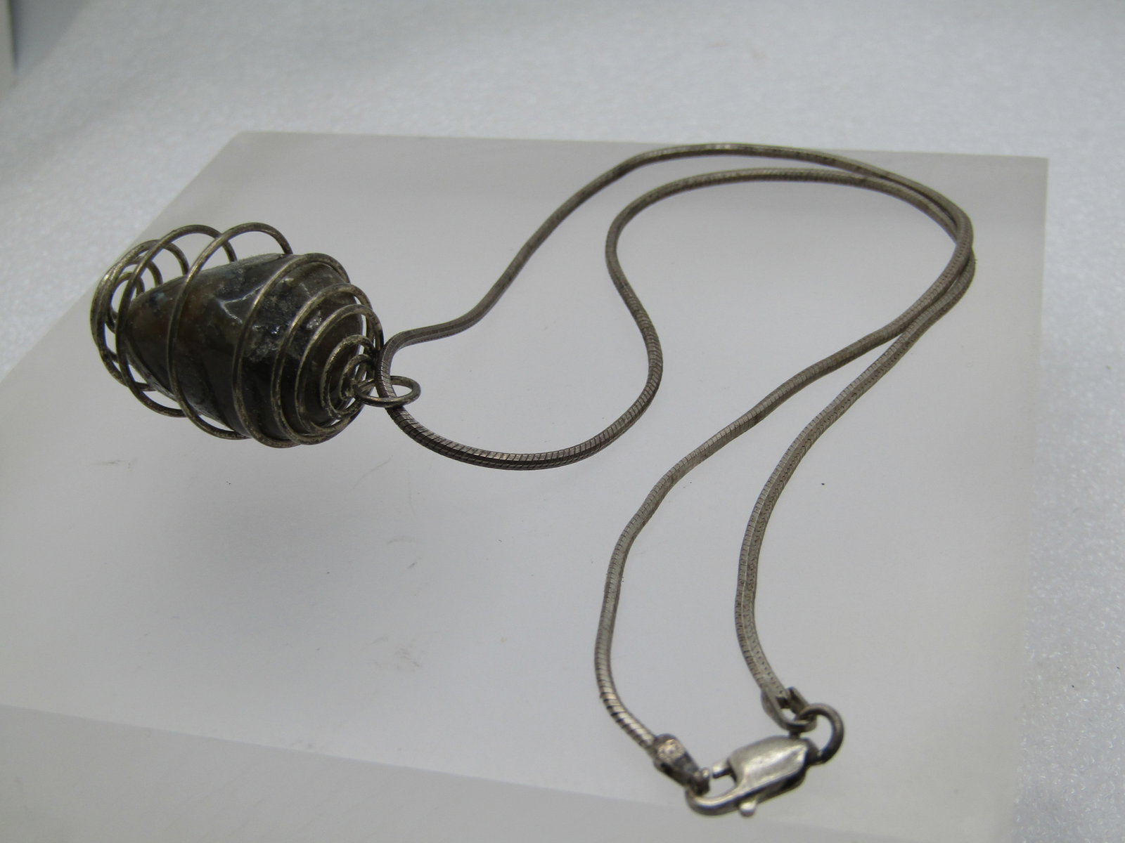 Vintage Sterling Spectrolite/Labradorite Caged Pendant Necklace, 16", 1980's-1990's, Southwestern - 5