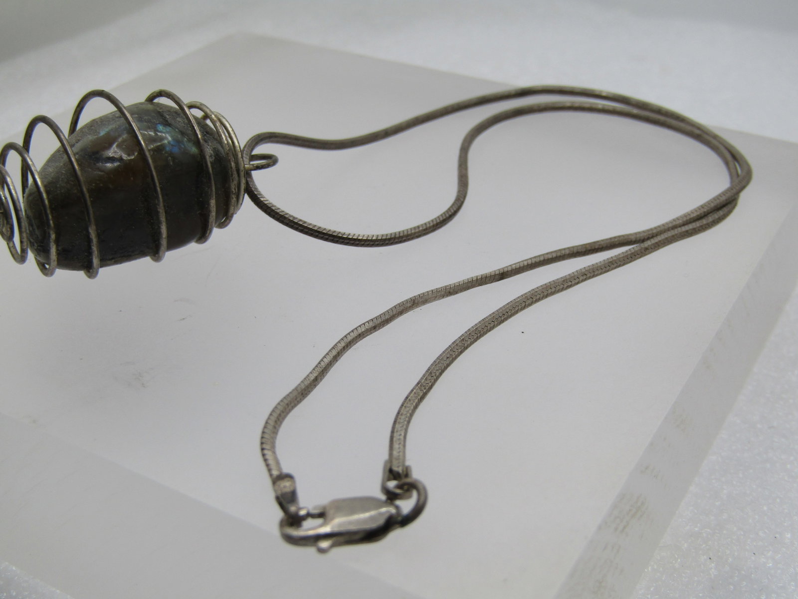 Vintage Sterling Spectrolite/Labradorite Caged Pendant Necklace, 16", 1980's-1990's, Southwestern - 6