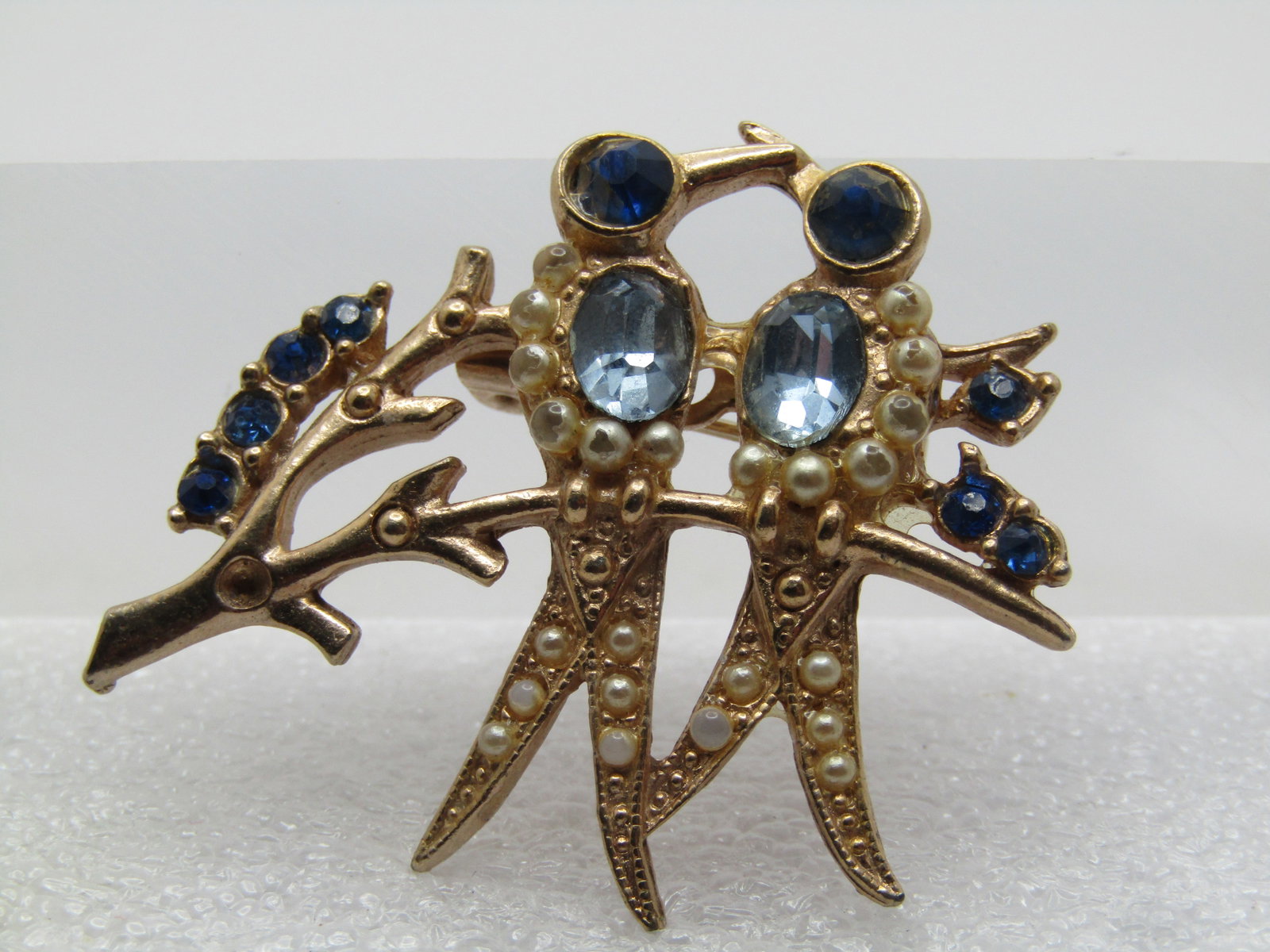 Vintage Lovebirds Brooch on Branch, 1960's-1970's, Rhinestones/Faux Pearl (1 of 5)