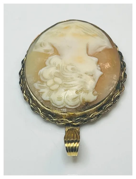 Vintage Left- Facing Winard 12k GF Shell Cameo Pendant - 5