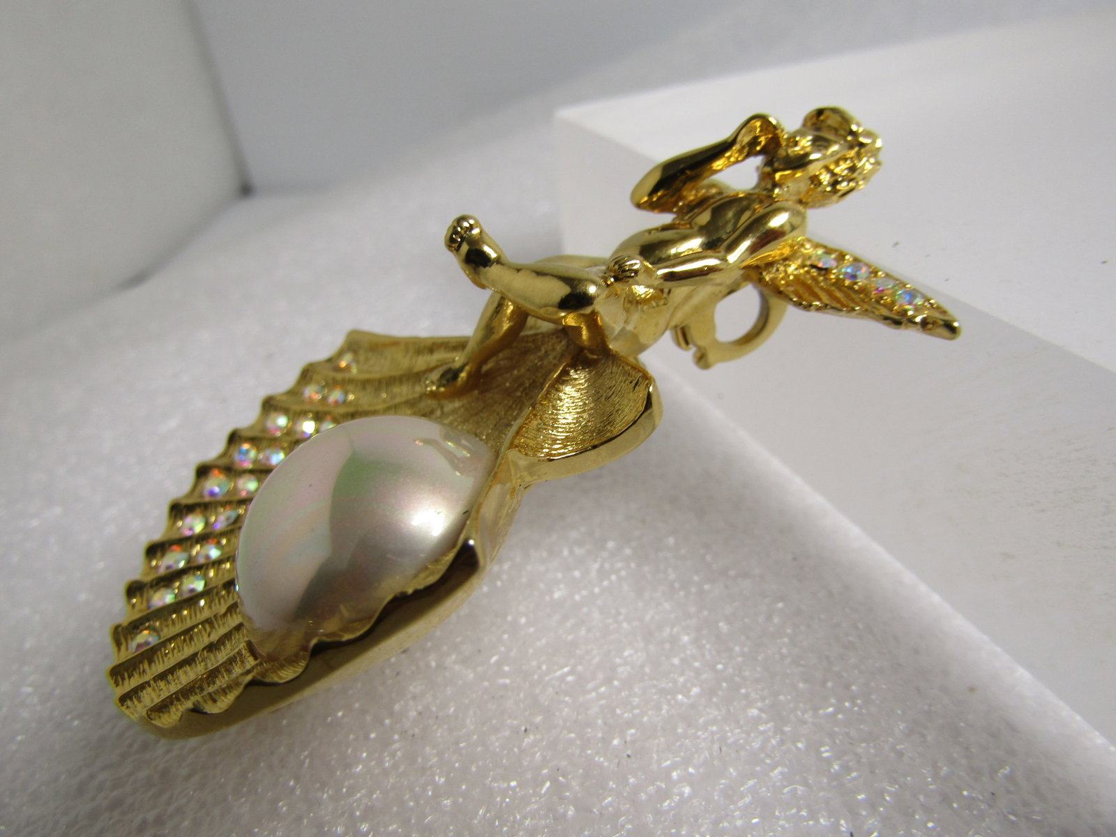 Vintage Whispering Angel Shell Brooch/Pendant, Kirk's Folly, Faux Pearl, 1980's - 2
