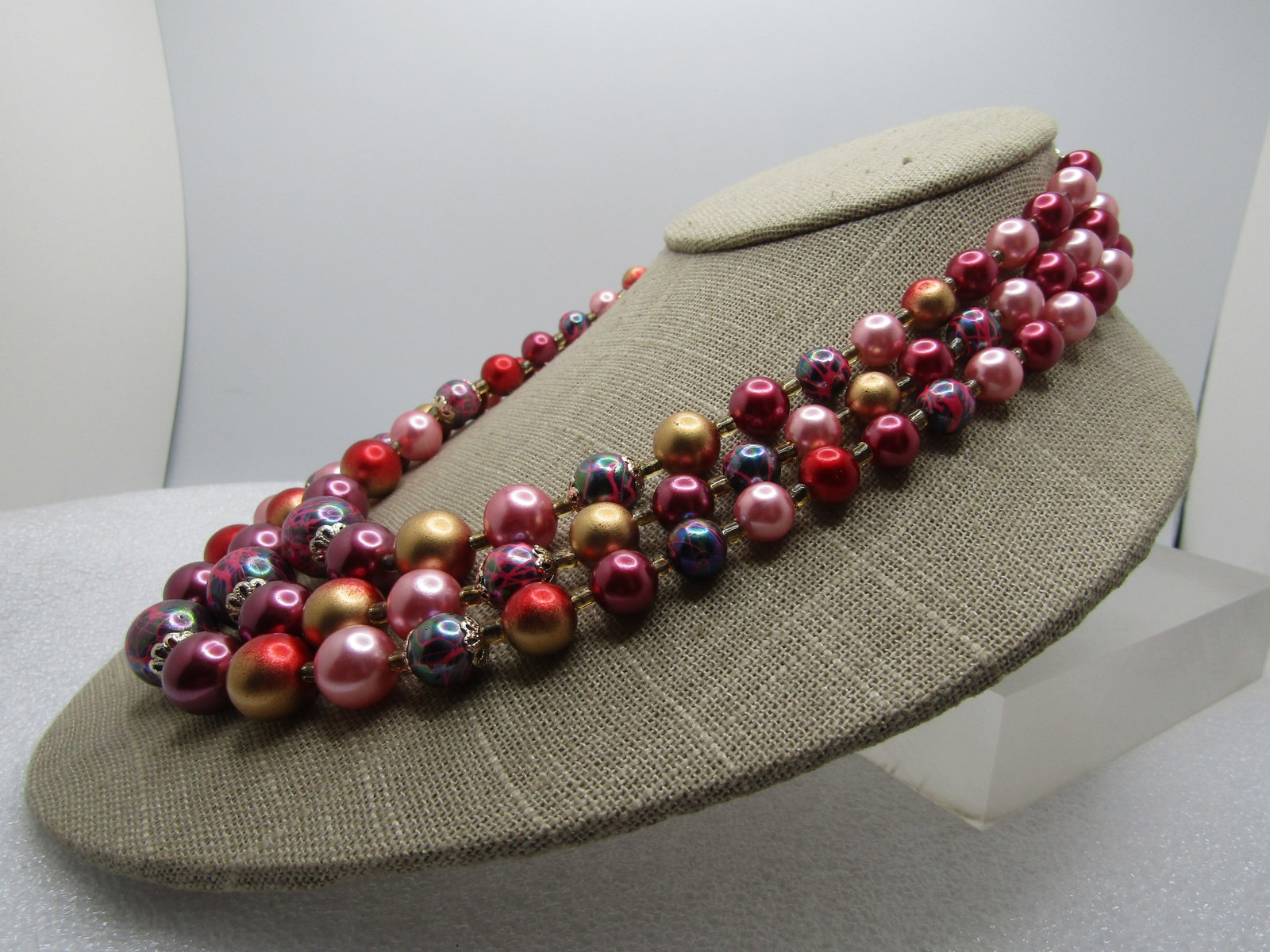 Vintage Shades of Pink Swirled Beaded Necklace, 16"-18", 1940's-1950's - 2