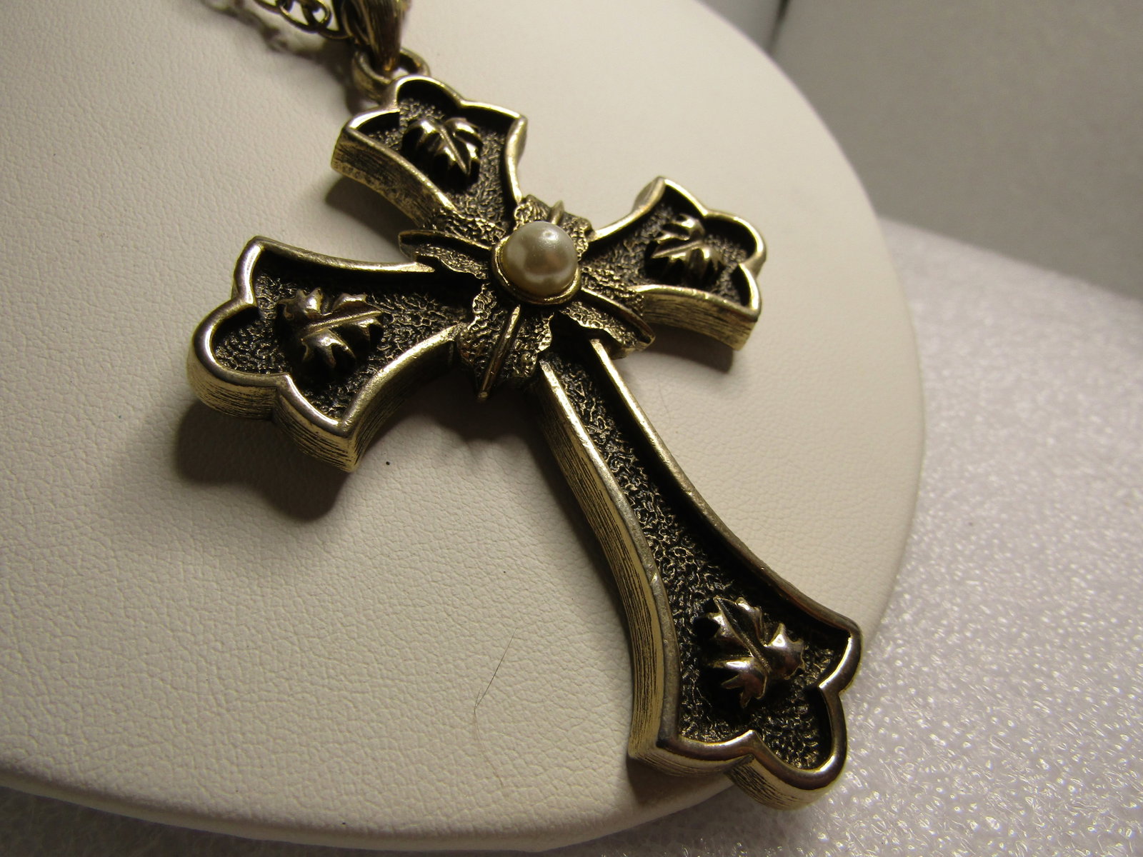 Vintage Limited Edition Faux Pearl Cross Necklace, Sarah Coventry, 1970's, 24" - 4