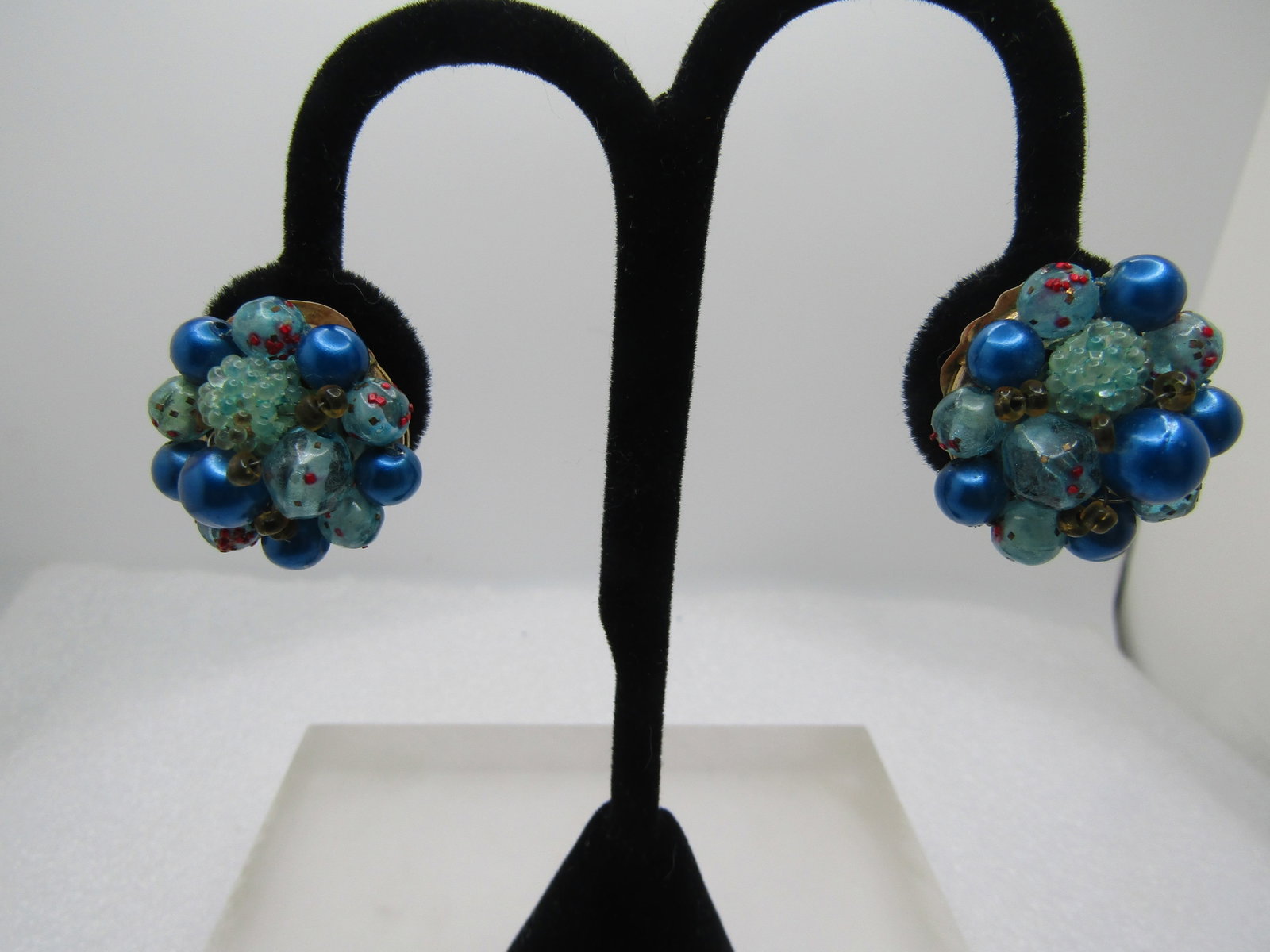 Vintage Triple Strand Blue/Aqua Necklace Earrings, 1940's-1950's, Hong Kong - 6
