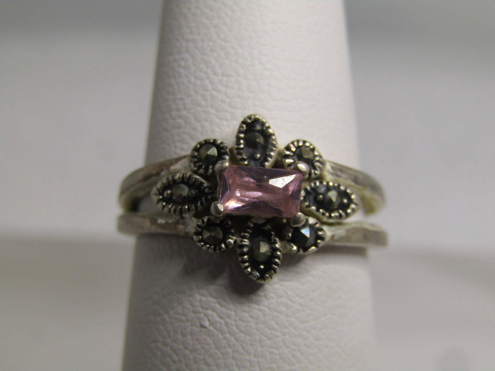 Vintage Sterling Pink Stone Marcasite Ring, Sz. 6, 1980's: Title: Vintage Sterling Pink Stone Marcasite Ring, Sz. 6, 1980's Description: Vintage Sterling Pink Stone Marcasite Ring, Sz. 6, 1980's. Pink rectangular glass or crystal stone that is appx. 5mm by 2.