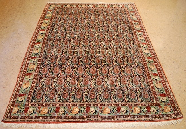 Persian SENNAH RUG 5.2 x 7.3: Title: Persian SENNAH RUG 5.2 x 7.3 Description:OLD,ANTIQUE MUSEUM PIECE EXTREMELY FINE MASTER PIECE HIGHEST KPSI HIGHLY DETAILED Persian SENNAH RUG BETTER KNOWN AS SEVEN NATURAL COLOR/DYE (HAFT RANG)