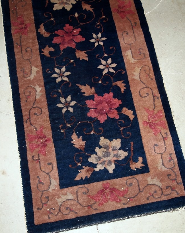 Handmade antique Art Deco Chinese rug 2' x 4.1' ( 61cm x 124cm ) 1920s - 5