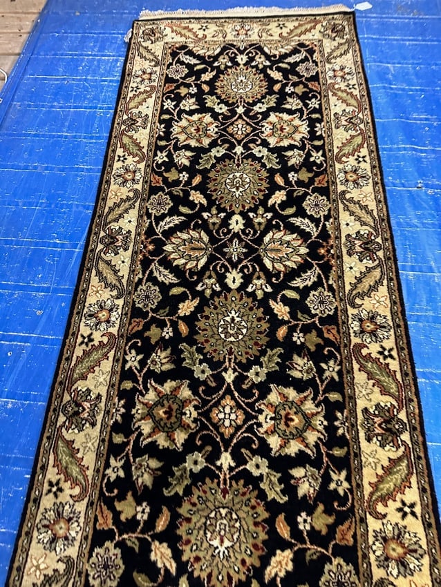 Hand Knotted Agra Tabriz 2.6x8 ft. - 4