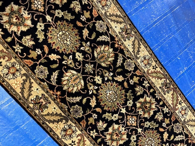 Hand Knotted Agra Tabriz 2.6x8 ft. - 8