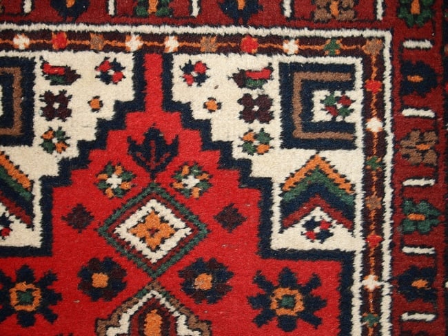 Handmade vintage Persian Hamadan rug 2.4' x 4.5' (74cm x 140cm) 1970s - 2