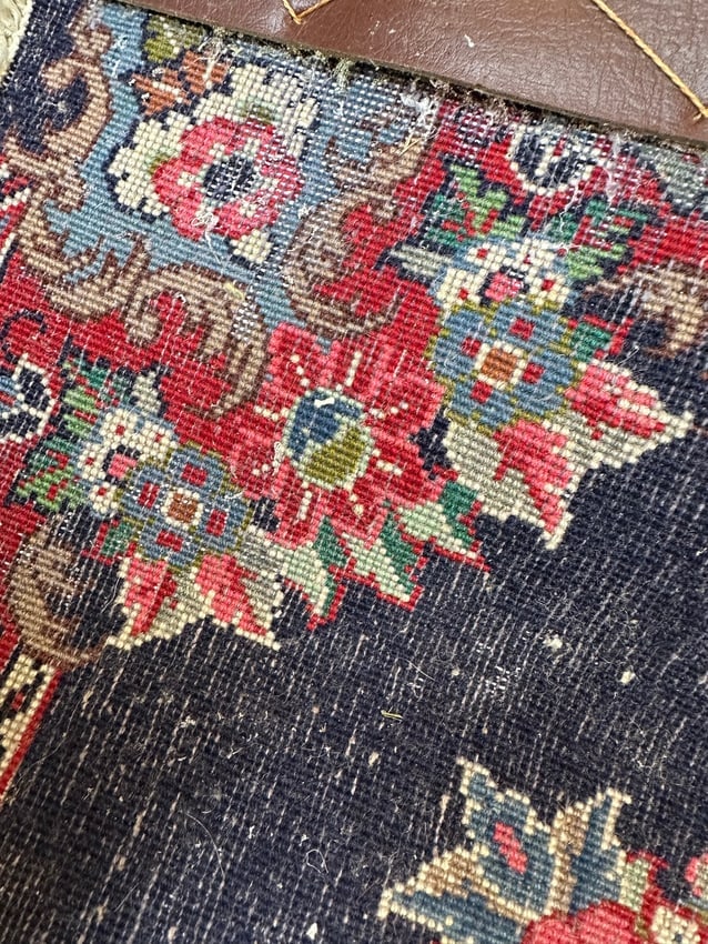 Hand Knotted Persian Sarouk Rug 1.8x1.8 ft - 3