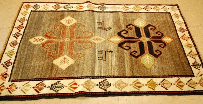 Persian SHIRAZ RUG 3'5" X 5'5" - 9