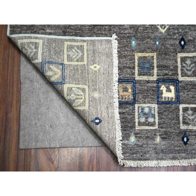 Goose Gray, Karajeh Design, Pure Wool, Hand Knotted Round Rug - 4