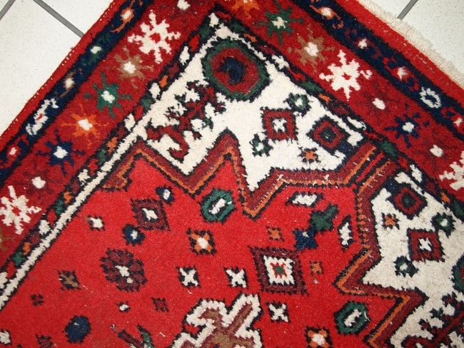 Handmade vintage Persian Hamadan rug 2.4' x 4.4' (75cm x 136cm) 1970s - 2
