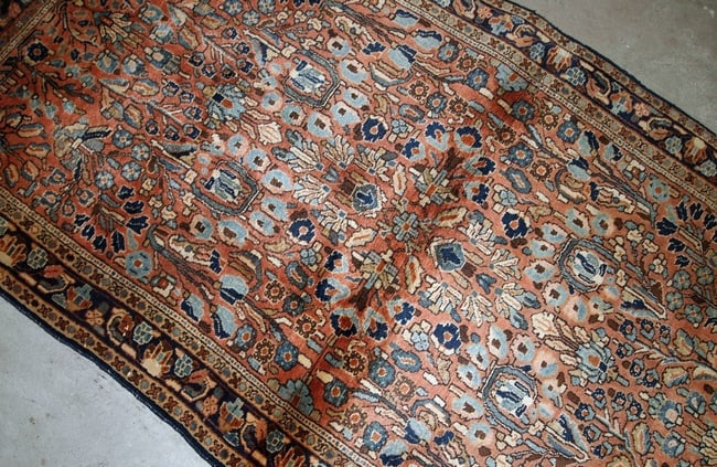Handmade antique Persian Sarouk rug 3.4' x 5.4' (103cm x 164cm) 1920s - 4