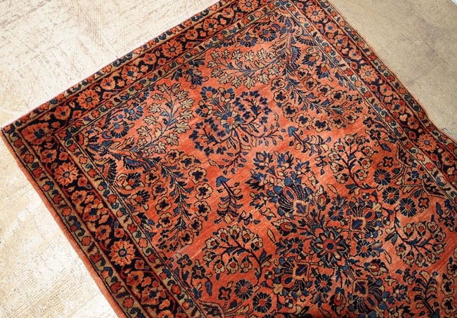 Handmade antique Persian Sarouk rug 3.2' x 5.3' ( 97cm x 161cm) 1920s - 4