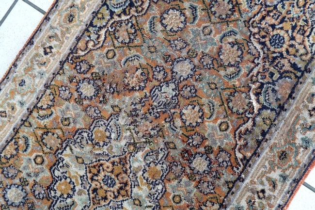 Handmade vintage Indo-Tabriz runner 1.9' x 5.8' (60cm x 177cm) 1970s - 3
