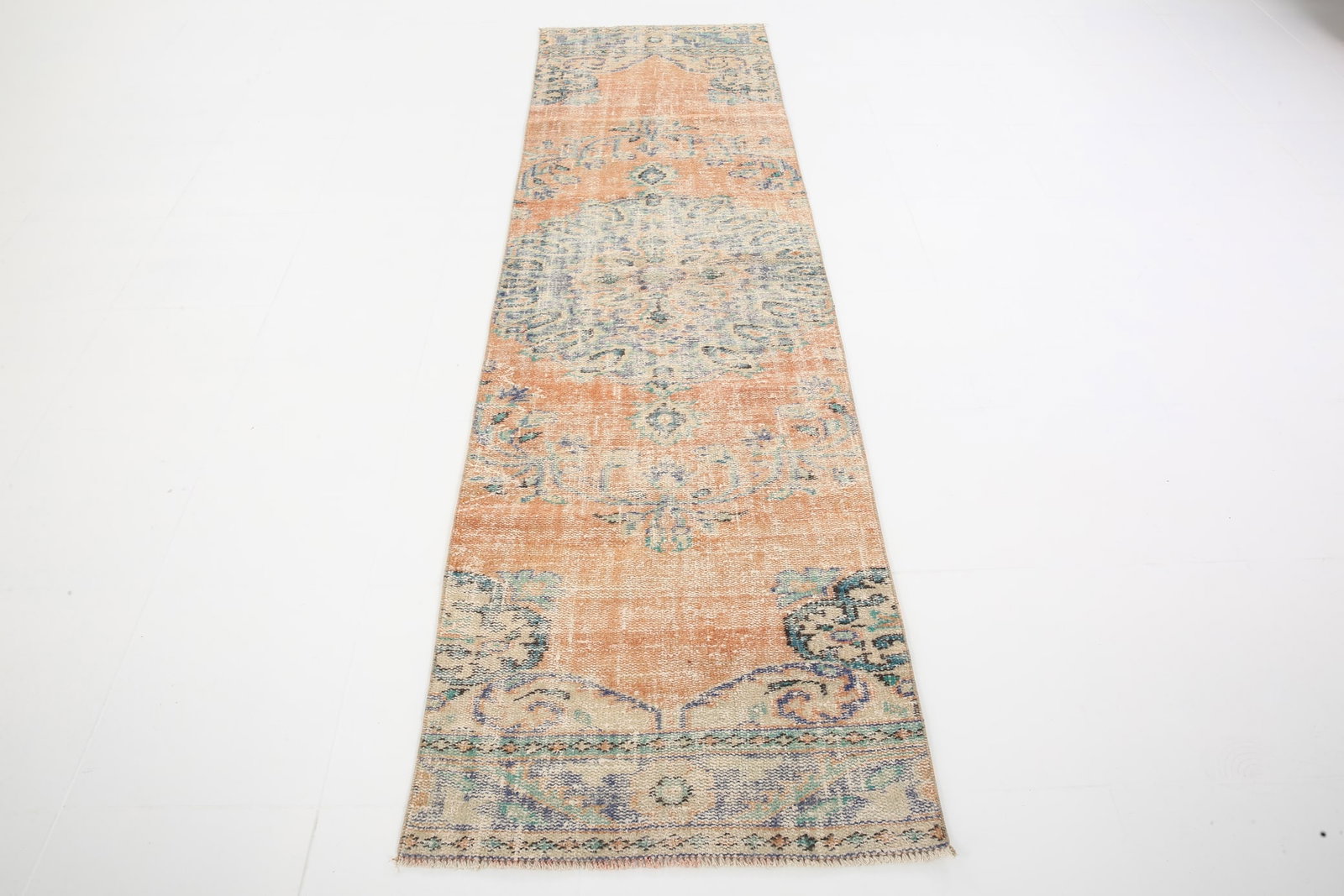 2'7'' x 9'3'' Turkish Vintage Runner Rug - 6027 - 2