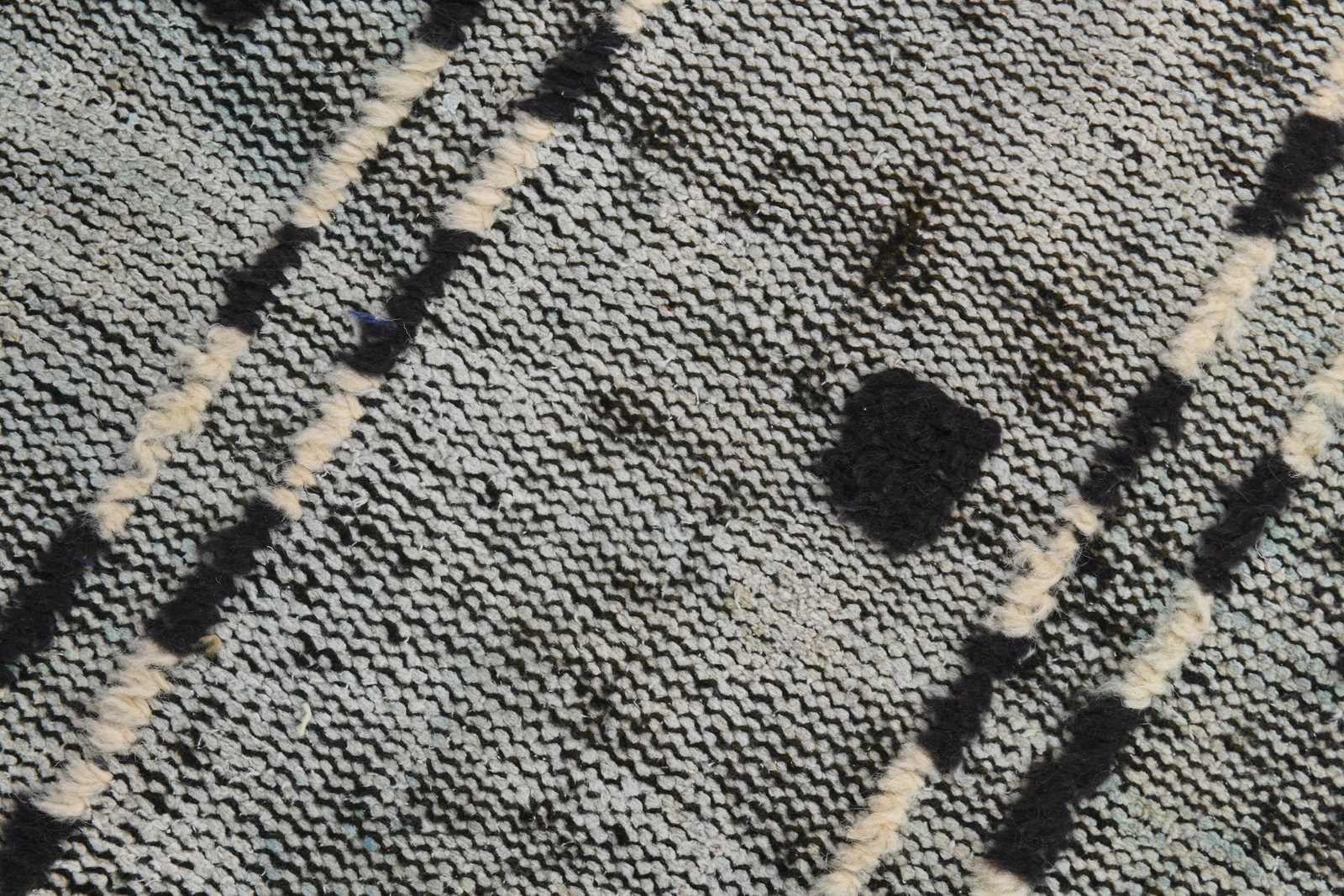 2'4'' x 9'4'' Handmade Vintage Wool Rug - 80256 - 7
