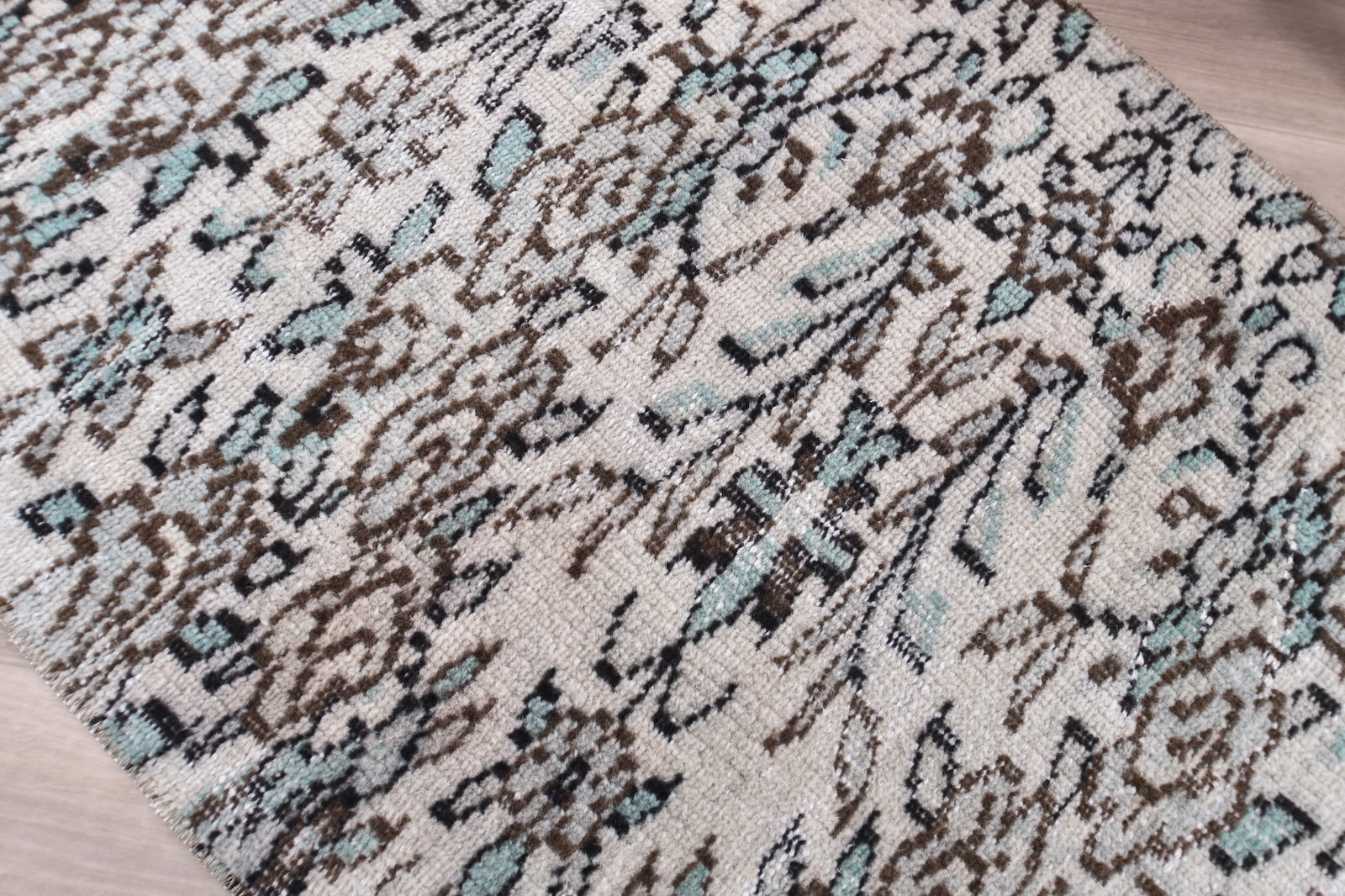 2'1'' x 2'11'' Turkish Vintage Runner Rug - 240938 - 4