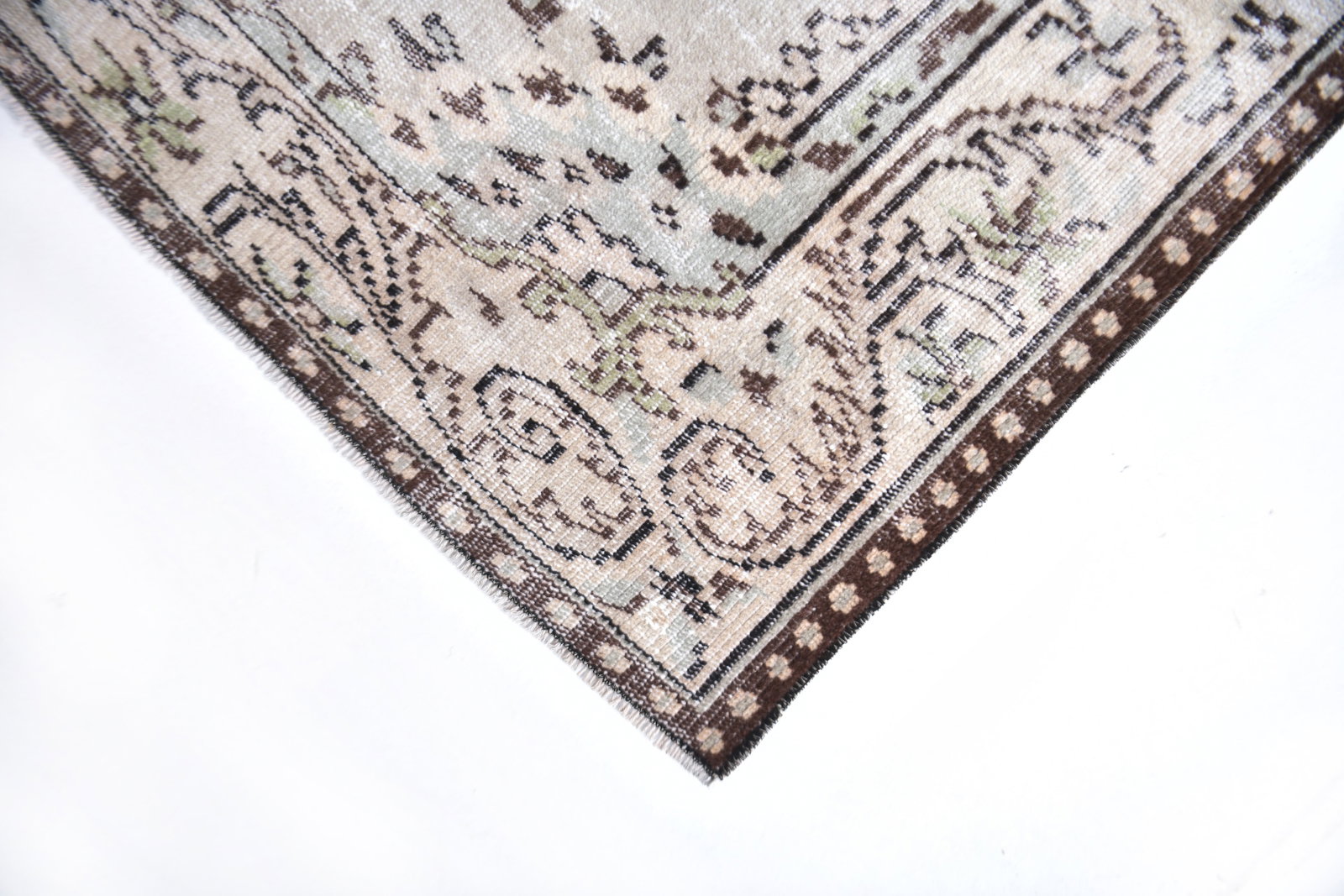 5'1'' x 9'1'' Handmade Vintage Wool Rug - 240942 - 7